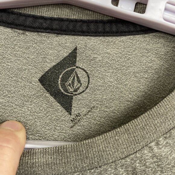 Volcom T-Shirt Mens Medium Gray Short Sleeve Logo Skater Casual Outdoors - Picture 7 of 11